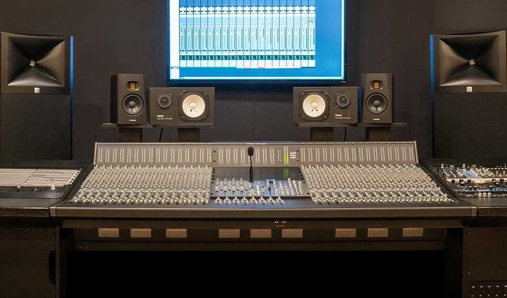 Belmont University ติดตั้ง SSL ORIGIN อนาล็อคคอนโซล 4 เครื่องที่ Quonset Hut และ Columbia Studio A