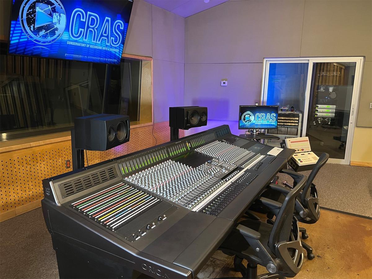 SSL ORIGIN ที่ติดตั้งใน Studio B ของ CRAS