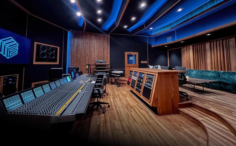 SSL Duality Fuse SuperAnalogue ขนาด 72 Channels ภายใน Studio One ของ Enterprise Studios