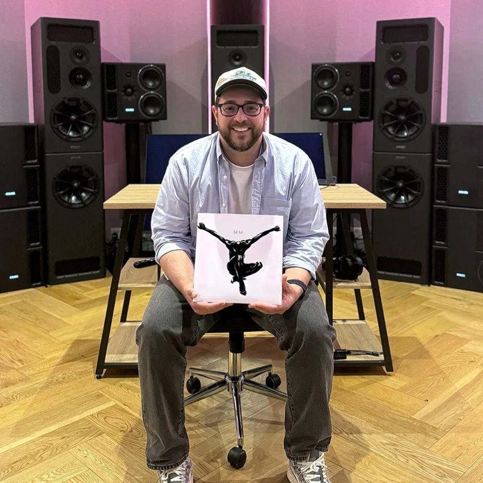 Seal II ได้ทำการ Remix ในระบบ Dolby Atmos ที่ PMC Studio London