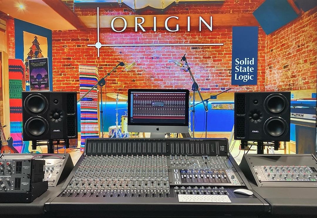 Solid State Logic และ Harrison Audio เลือกใช้ PMC6 และ PMC 6-2 ในบูธที่จัดแสดงในงาน AES 2023