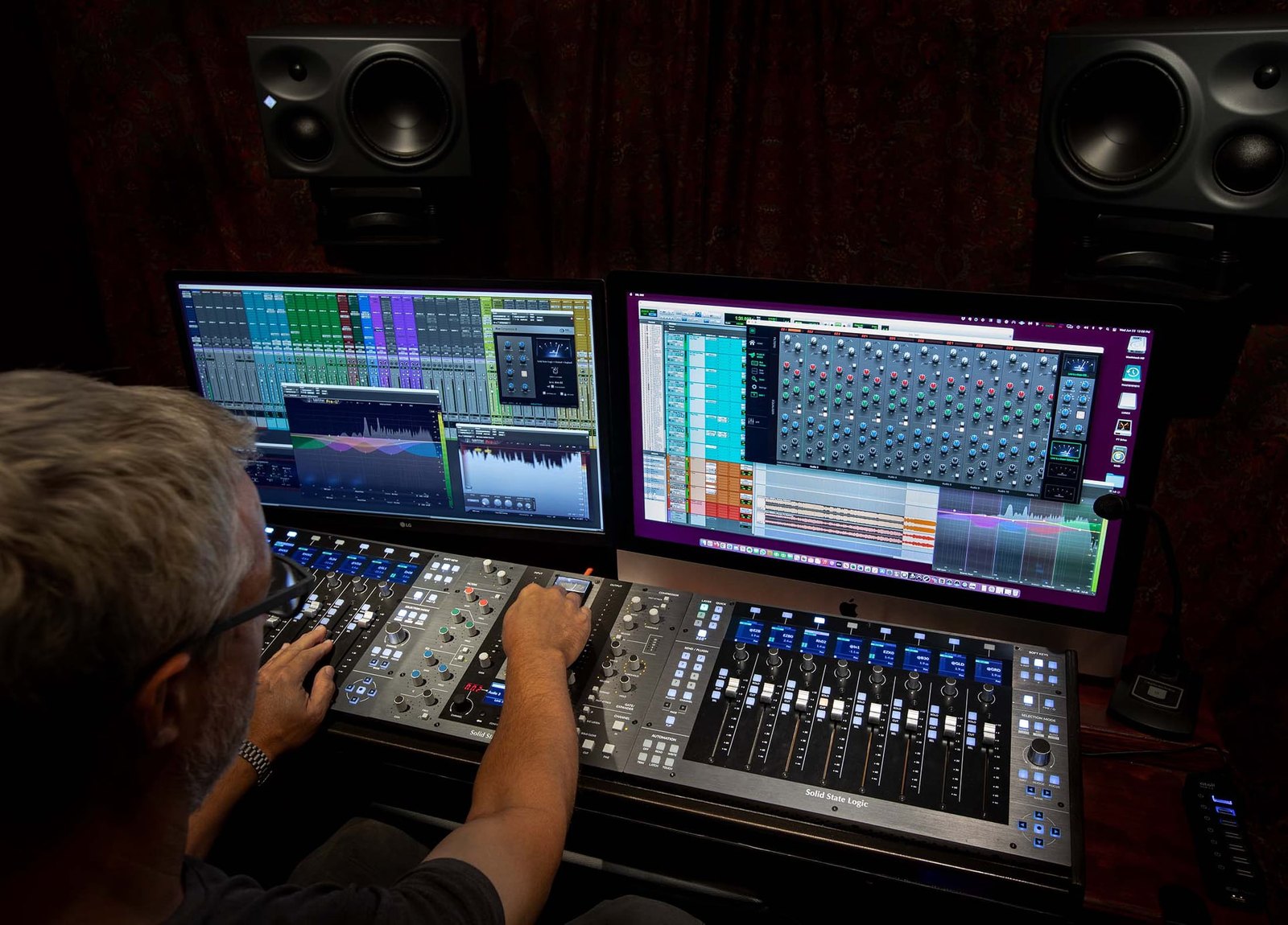 SSL UF8 และ UC1 controller