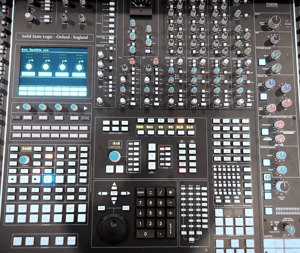 SSL Duality Fuse ที่ Stankonia Studios