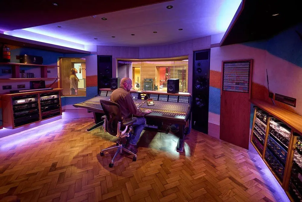คอนโซล SSL Duality Fuse ที่ Winchester Audio Barn