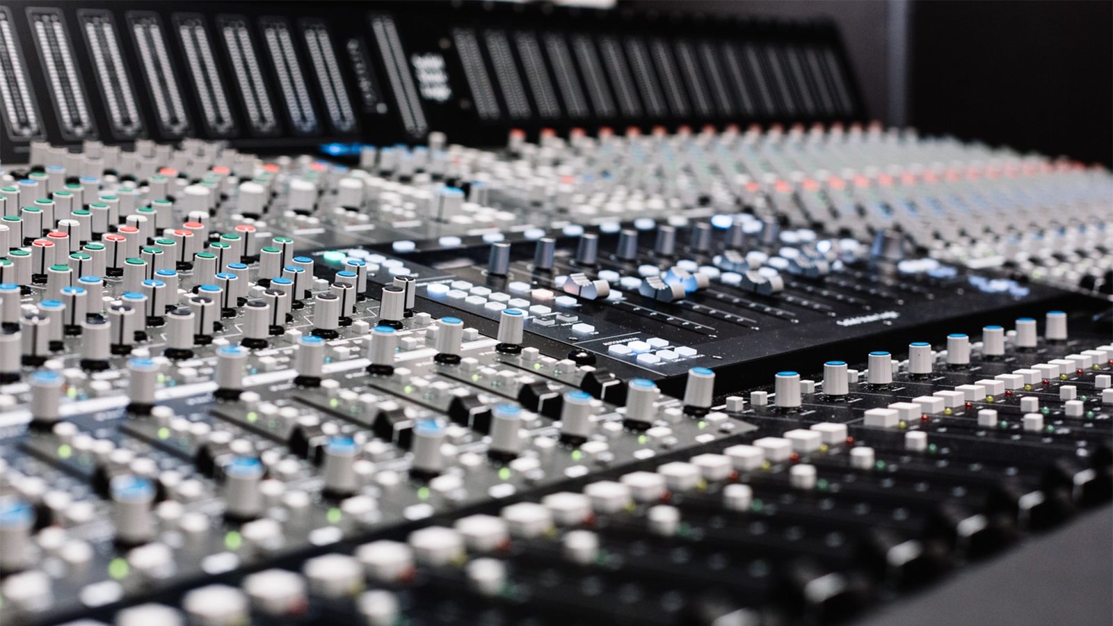 SSL ORIGIN ที่ Yellow Brick สตูดิโอ