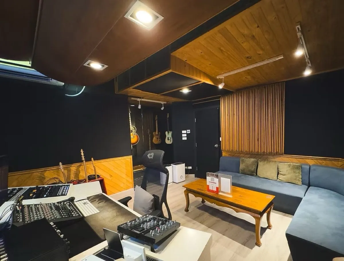 Studio B
